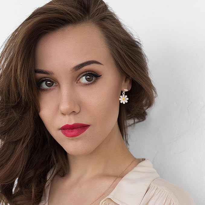 Mikovivi Klips Kolczyki Daisy, Słodkie Krople Kolczyki z Kwiatami Minimalistyczne Wiszące Bez Przekłuwania Delikatne Modna Biżuteria dla Kobiet Słodki Prezent - obrazek 5