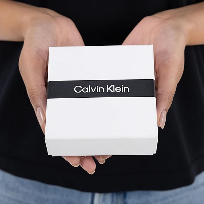 Calvin Klein Damskie kolczyki GEOMETRIC ESSENTIALS Kolekcja z żółtego złota - 35000676, Jeden rozmiar, Stal nierdzewna, Bez kamieni szlachetnych - obrazek 7