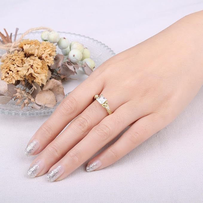 JewelryPalace Vintage Symulowany diament pierścionek damski pozłacany 14-karatowym żółtym złotem, celtycki pierścionek zaręczynowy, pierścionek ze złota 18,5 - obrazek 4